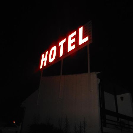 Hotel Alameda アルベルガリア・ア・ヴェーリャ エクステリア 写真